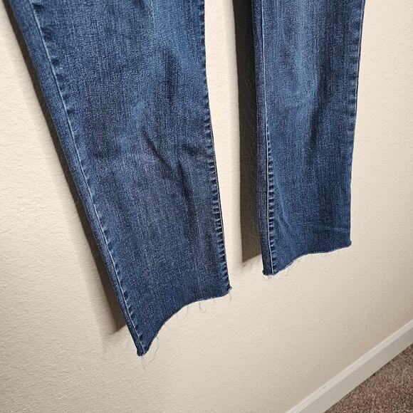 Lauren Ralph Lauren medium wash raw distressed hem straight leg jeans size 6 - Picture 2 of 4